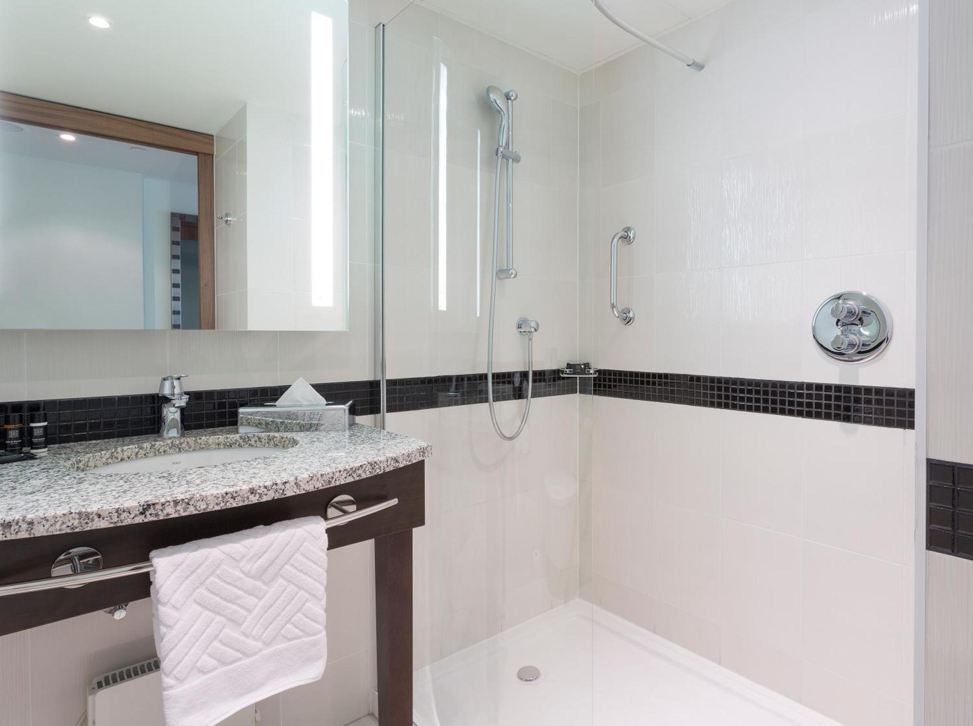 Hampton By Hilton Warsaw City Centre Екстер'єр фото