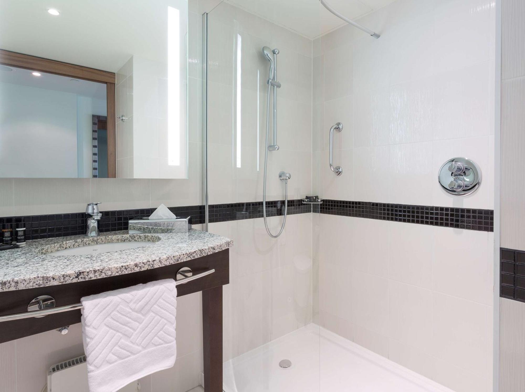 Hampton By Hilton Warsaw City Centre Екстер'єр фото
