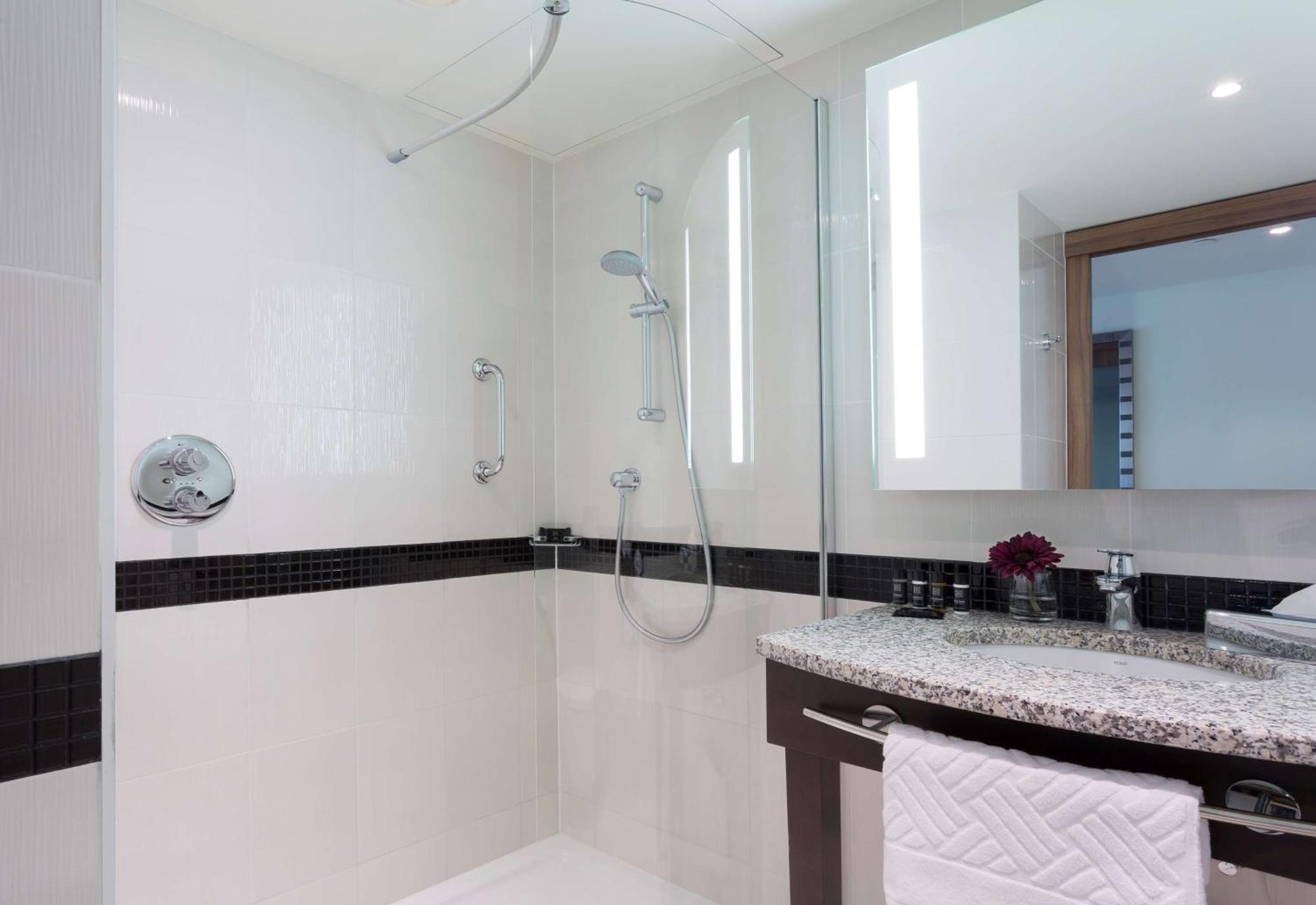 Hampton By Hilton Warsaw City Centre Екстер'єр фото